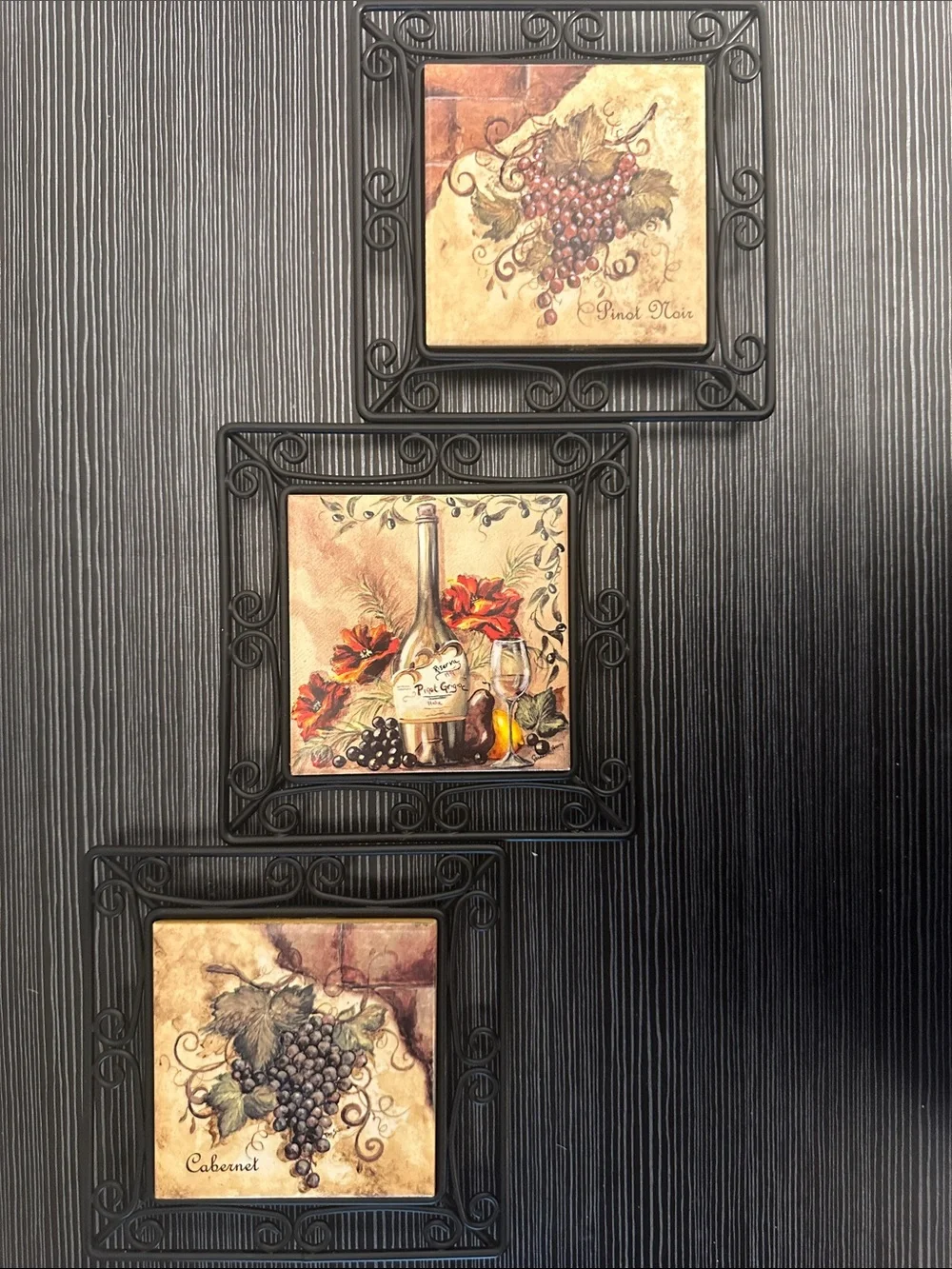 Wine/Grape Ceramic Wall Decor